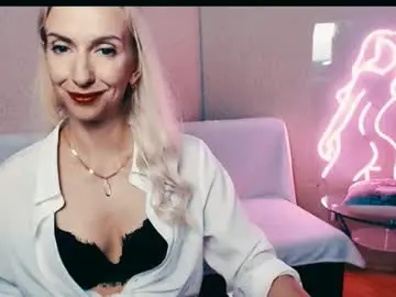 Chaturbate Adult Webcam of cute_smile_shy
