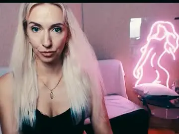 Chaturbate Free Porn Cam of cute_smile_shy