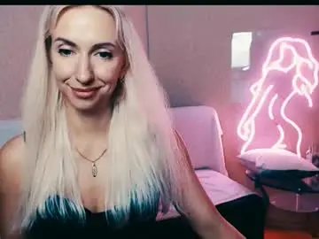 Chaturbate Adult Webcam of cute_smile_shy