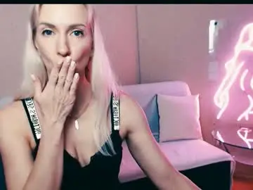 Chaturbate Sex Chat of cute_smile_shy