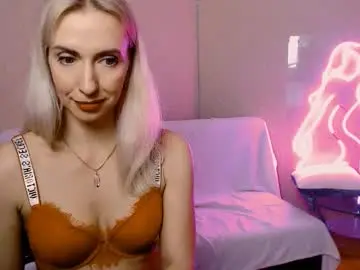 Chaturbate Adult Webcam of cute_smile_shy