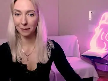 Chaturbate Free Porn Cam of cute_smile_shy