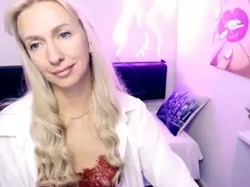 Chaturbate Adult Webcam of cute_smile_shy