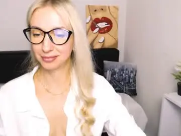 Chaturbate Sex Cam of cute_smile_shy