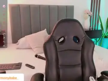 Chaturbate Free Live Porn of harmonybabe_