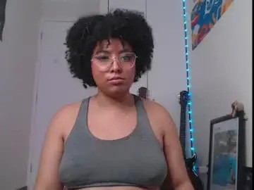 Chaturbate Watch Live Sex Cams of michell_bling