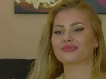 Chaturbate Live Sex Cam of misshanight