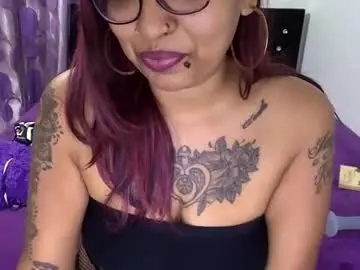 Chaturbate Adult Webcams of claudine_valencia