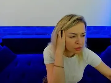 Chaturbate Best live sex cam show of anna_snow9