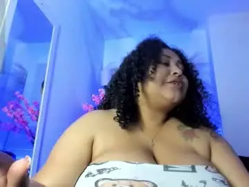 Chaturbate Live Sex Cam of ayliinn_