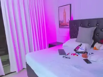 Chaturbate Live Porn of halie728