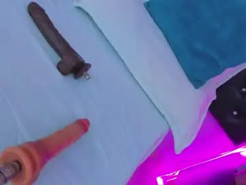 Chaturbate Nude Webcam of halie728