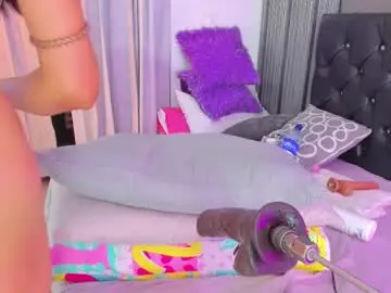 Chaturbate Adult Video Chat of halie728