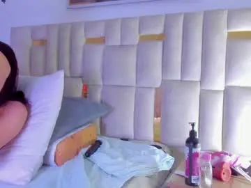 Chaturbate Free Porn Cam of halie728