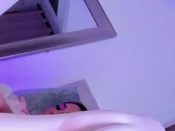 Chaturbate Nude Webcam of halie728