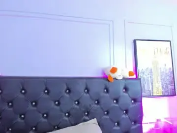 Chaturbate Watch Live Sex Cams of halie728