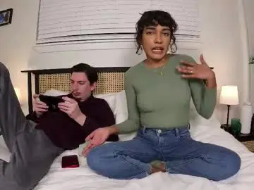 Chaturbate Adult Video Chat of thenaturallovers