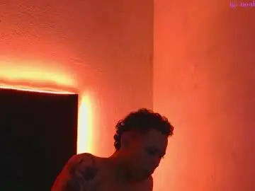 Chaturbate Watch Live Sex Cams of noahandrubi1