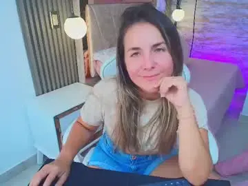 Chaturbate Free Live Porn of naughty_lila1