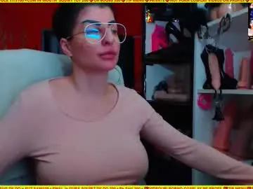 Chaturbate Live Sex Cam of cuminmenowbby