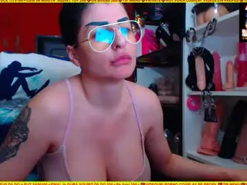 Chaturbate Adult Webcams of cuminmenowbby