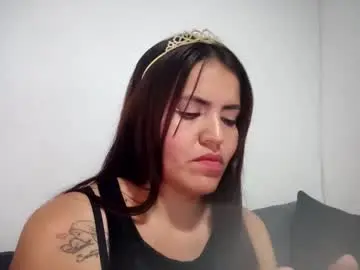 Chaturbate Live Sex Cam of monaa_paloma