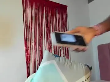 Chaturbate Live Porn of tahira_21