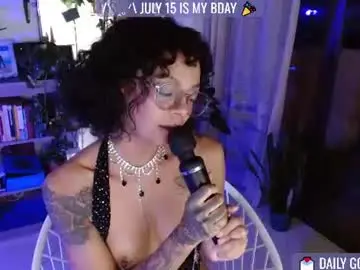 Chaturbate Free Live Porn of sweet_bluee