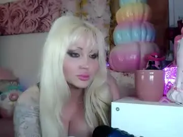 Chaturbate Live Sex Cam of barbieely