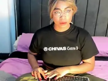 Chaturbate Best live sex cam show of kyliewhiteboobs