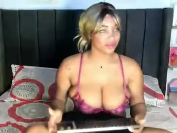 Chaturbate Private Sex Chat of kyliewhiteboobs