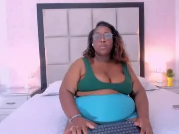 Chaturbate Sex Chat of treisyvixen