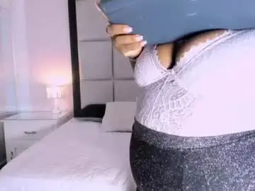 Chaturbate Best live sex cam show of treisyvixen
