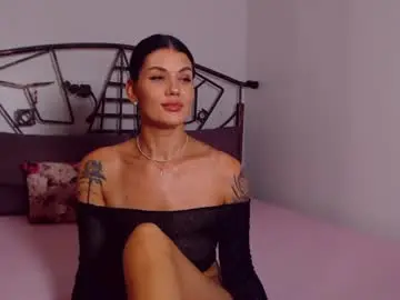 Chaturbate Free Porn Cam of yvonneeverlee
