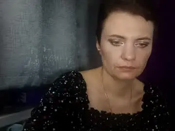 Chaturbate Live Porn of hotmamaqueen234