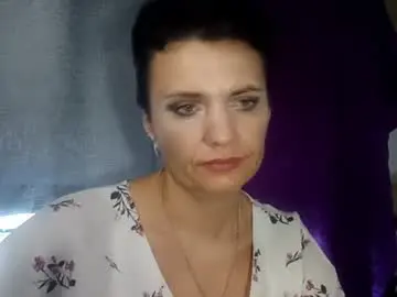 Chaturbate Live Sex of hotmamaqueen234
