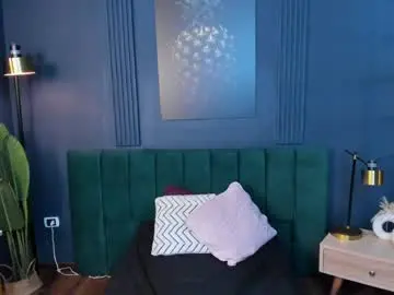 Chaturbate Live Sex Cam of scarlet_edwars