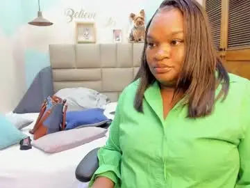 Chaturbate Live Sex Cam of lilybaudyn_