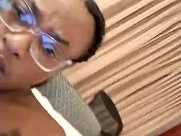 Chaturbate Nude Webcam of minniehunney