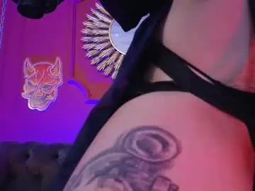 Chaturbate Free Live Porn of julieta_russell