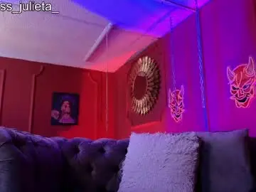 Chaturbate Live Porn of julieta_russell