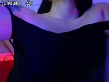 Chaturbate Live Sex Cam of julieta_russell