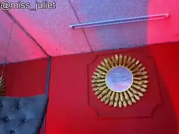 Chaturbate Sex Cam of julieta_russell