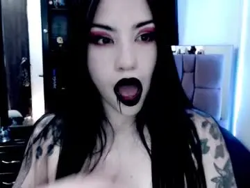 Chaturbate Free Live Porn of emearld_black