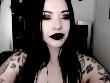 Chaturbate Live Porn of emearld_black