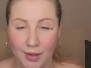 Chaturbate Live Sex of helens_lov