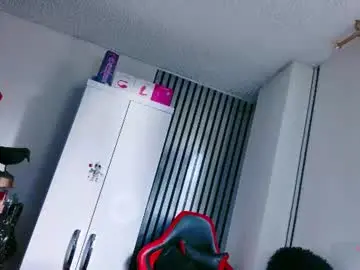 Chaturbate Sex Chat of 2diamond_eyes
