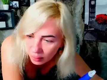 Chaturbate Nude Webcam of alinafrey_