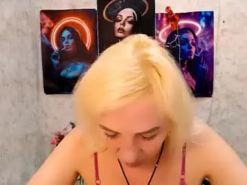 Chaturbate Free Live Porn of alinafrey_