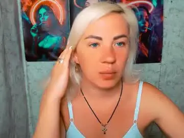Chaturbate Live Sex of alinafrey_